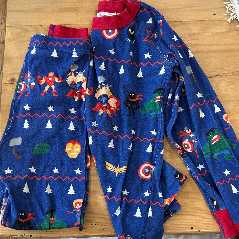 Hanna Anderson Marvel long sleeve pajamas size 6-7